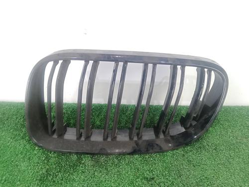 Grill Grill BMW 3 (E90) 318 d (143 hp) 39880436 39880436