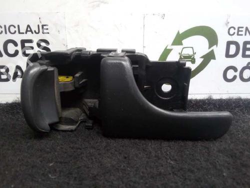 Used Front left interior door handle PEUGEOT 306 (7B, N3, N5) [1993-2003]  23649165