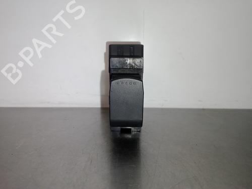 Used Right front window switch Right front window switch SUZUKI SWIFT III (MZ, EZ) 1.3 (RS413, ZC11S) (92 hp) 27831797 27831797