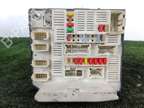 Sikringsdåse RENAULT SCÉNIC II (JM0/1_) 1.4 (JM0B, JM0H, JM1A) (98 hp) 32175581