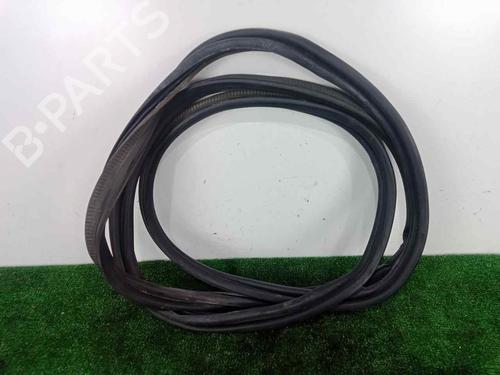 Used Rubber door seal LAND ROVER RANGE ROVER EVOQUE (L538) [2011-2019]  22239257