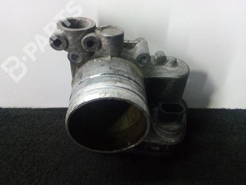 Used Throttle body Throttle body MERCEDES-BENZ A-CLASS (W168) A 160 (168.033, 168.133) (102 hp) 8138176 8138176