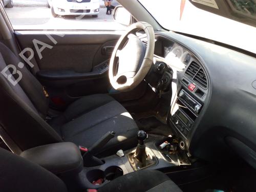 Left front window motor HYUNDAI ELANTRA III (XD) 2.0 CRDi | BP11746163E21 