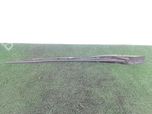 Used Front windshield wiper arm Front windshield wiper arm MERCEDES-BENZ C-CLASS (W202) C 250 Turbo-D (202.128) (150 hp) 35898582 35898582