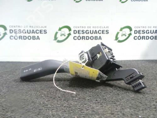 Used Headlight switch SEAT ALTEA (5P1) 1.9 TDI (105 hp) 5696461