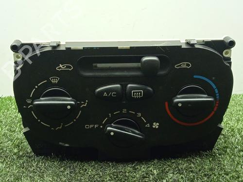 Used Climate control PEUGEOT 206 Hatchback (2A/C) 1.4 i (75 hp) 31129921