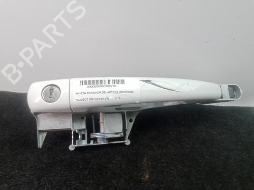 Used Front left exterior door handle PEUGEOT 208 I (CA_, CC_) [2012-2020]  22239558
