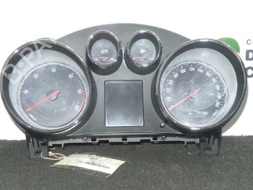 Used Instrument cluster OPEL INSIGNIA A Sports Tourer (G09) [2008-2017]  5782408