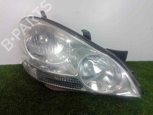 Used Right headlight TOYOTA AVENSIS VERSO (_M2_) 2.0 VVT-i (ACM20_, ACM20R) (150 hp) 29043884