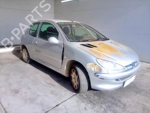 Fuse box PEUGEOT 206 Hatchback (2A/C) 1.4 HDi eco 70 | BP31801369E1