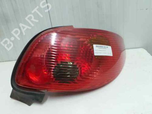 Used Right taillight PEUGEOT 206 CC (2D) 1.6 16V (2DNFUF, 2DNFUR) (109 hp) 5727802