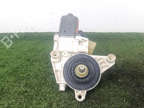 Used Left front window motor Left front window motor MERCEDES-BENZ R-CLASS (W251, V251) R 320 CDI 4-matic (251.022, 251.122) (224 hp) 32709574 32709574