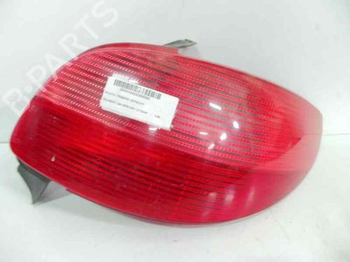 Used Right taillight PEUGEOT 206 Hatchback (2A/C) 1.9 D (69 hp) 5728042