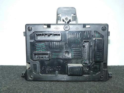 Unité de contrôle RENAULT CLIO III (BR0/1, CR0/1) [2005-2014]  5730701