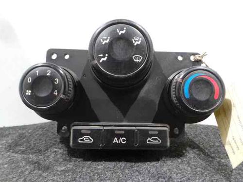 Used Climate control KIA CARENS II MPV (FJ) [2002-2013]  5711061