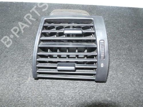 Used Air vent BMW X5 (E53) 3.0 i (231 hp) 23338246