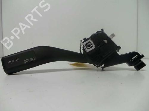 Used Steering column stalk SEAT LEON (1P1) 1.9 TDI (105 hp) 5723486