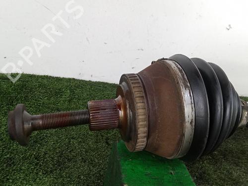 Drivaksel fortil Højre AUDI A4 B6 (8E2) 1.9 TDI (130 hp) 29130497