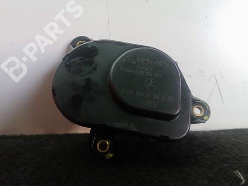 Throttle body MERCEDES-BENZ C-CLASS (W203) C 220 CDI (203.006 