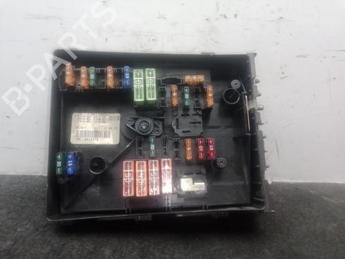 Used Fuse box VW JETTA III (1K2) 1.9 TDI (105 hp) 26902425