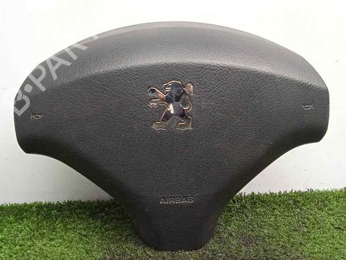 Used Driver airbag PEUGEOT 5008 (0U_, 0E_) 2.0 HDi (163 hp) 17805117