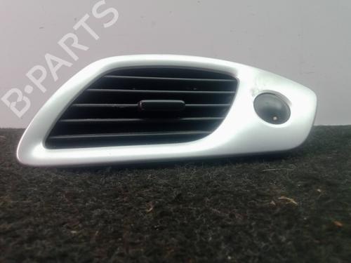 Used Air vent RENAULT SCÉNIC III (JZ0/1_) [2008-2016]  22239657