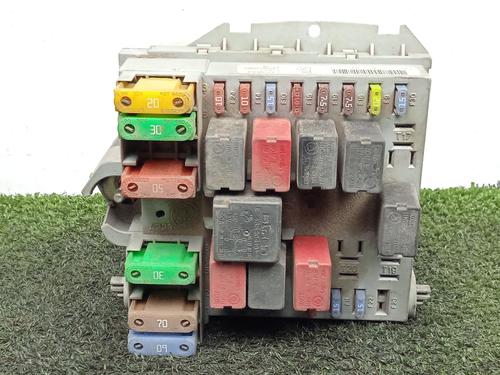 Used Fuse box FIAT STILO (192_) 1.4 16V (192AXH1B, 192BXH1B) (95 hp) 22240104
