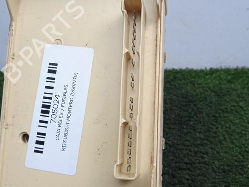Fuse box MITSUBISHI PAJERO III (V7_W, V6_W)  | BP21286192E1 