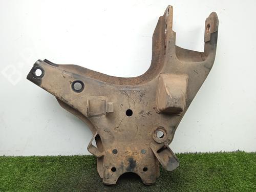 Used Right front suspension arm NISSAN TERRANO II (R20) [1992-2007]  21384548