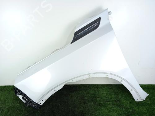 Guarda-lamas esquerdo SUZUKI VITARA (LY) 1.4 T AllGrip (APK414) (140 hp) 23398990