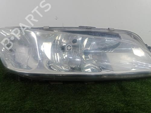 Used Right headlight PEUGEOT 306 Hatchback (7A, 7C, N3, N5) [1993-2003]  28488877