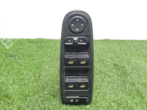 Used Left front window switch CITROËN C4 Grand Picasso I (UA_) 1.6 HDi (109 hp) 29239383