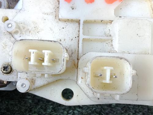 Front left lock HONDA CIVIC VII Hatchback (EU, EP, EV) 1.7 CTDi (EP4, EU9) | BP29351003C98 