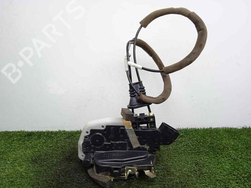 Used Front right lock NISSAN X-TRAIL II (T31) [2007-2018]  29352904