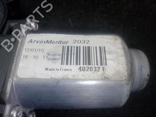 Right front window motor NISSAN QASHQAI I (J10, NJ10) 2.0 dCi | BP30562748E20 