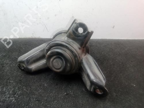 Używane Poduszka silnika HYUNDAI ix35 (LM, EL, ELH) 1.7 CRDi (116 hp) 30562862