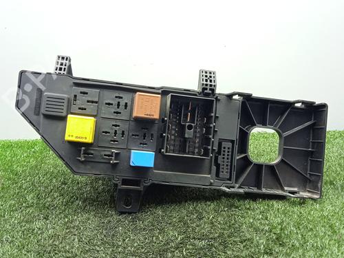 Sikringsdåse OPEL VECTRA C (Z02) [2002-2009]  30562872