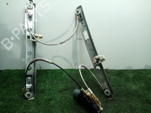 Rudehejsemekanisme Højre foran RENAULT MEGANE II Saloon (LM0/1_) 1.5 dCi (LM0F, LM0T, LM2B) (82 hp) 30576430