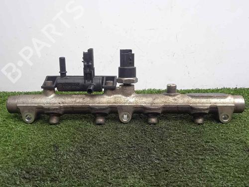 Used Injection rail CITROËN C8 (EA_, EB_) 2.2 HDi (128 hp) 30589169