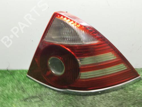 Used Right taillight FORD MONDEO III (B5Y) 2.0 TDCi (130 hp) 31919599