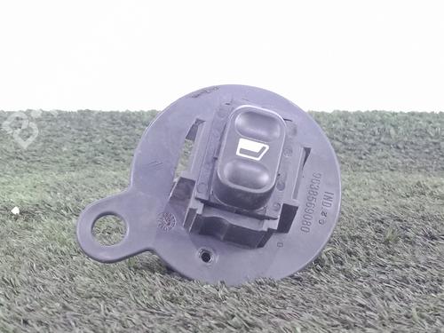 Comutador vidro trás direito Comutador vidro trás direito RENAULT SCÉNIC II (JM0/1_) 1.5 dCi (JM1E, JM16) (106 hp) 36696094 36696094