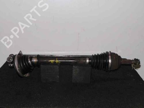 Used Left front driveshaft RENAULT CLIO II (BB_, CB_) [1998-2016]  5697360