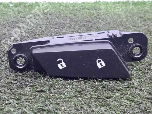 Used Switch CHEVROLET CRUZE Hatchback (J305) [2010-2025]  22624060