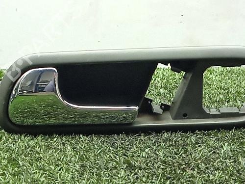 Używane Klamka zewnętrzna drzwi przednich lewych SEAT CORDOBA (6L2) 1.4 TDI (70 hp) 29940539