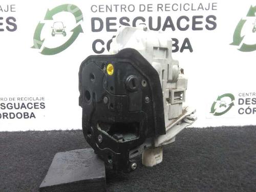 Used Rear left lock AUDI A4 B7 Avant (8ED) 2.0 TDI 16V (140 hp) 5690620
