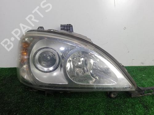 Used Right headlight MERCEDES-BENZ M-CLASS (W163) ML 270 CDI (163.113) (163 hp) 29042653