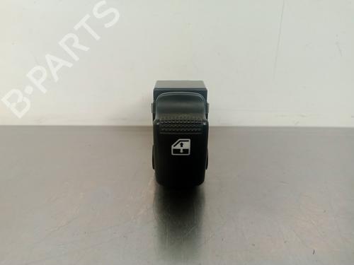 Used Right rear window switch HYUNDAI MATRIX (FC) [2001-2010]  21552606