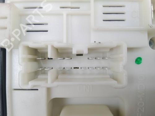 Fuse box RENAULT MEGANE III Hatchback (BZ0/1_, B3_) 1.2 TCe (BZ2B, BZ11) | BP31947160E1