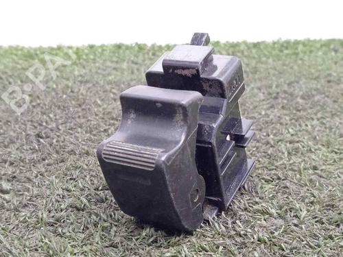 Interrupteur de vitre avant droite TOYOTA CAMRY (_V1_) 2.0 (SV41, SV42) (140 hp) 21551384