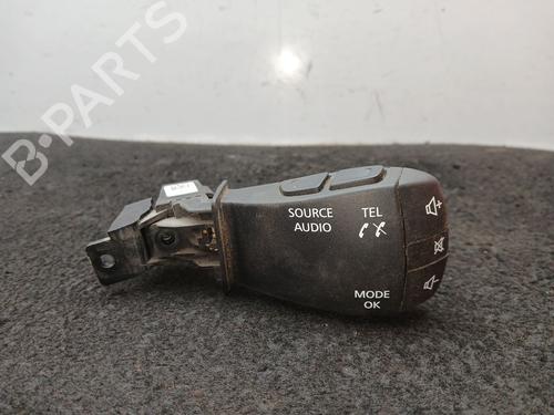 Used Steering wheel controls Steering wheel controls 38984679 38984679